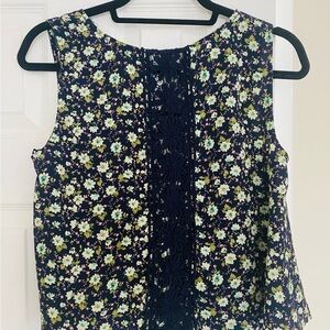 Summer floral sleeveless top